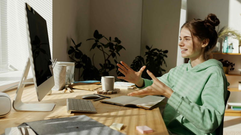 Vooz keeps chats anonymous but meaningful.